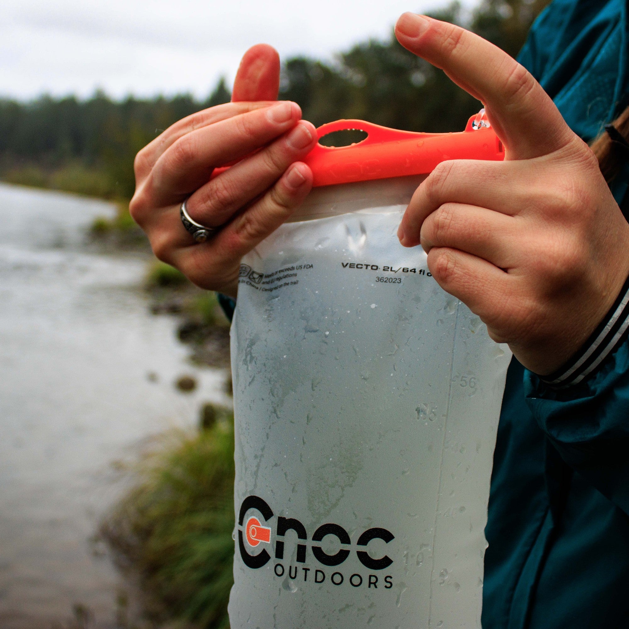 CNOC Outdoors Vecto Water Container - Thumbnail 3